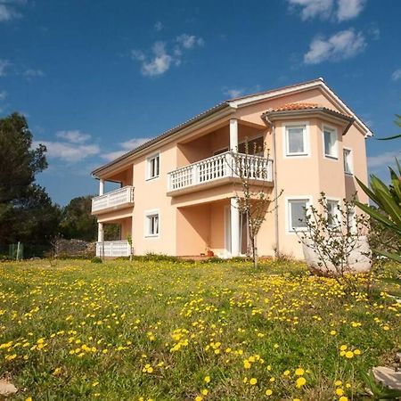 קרק Apartments Doris, Krk מראה חיצוני תמונה