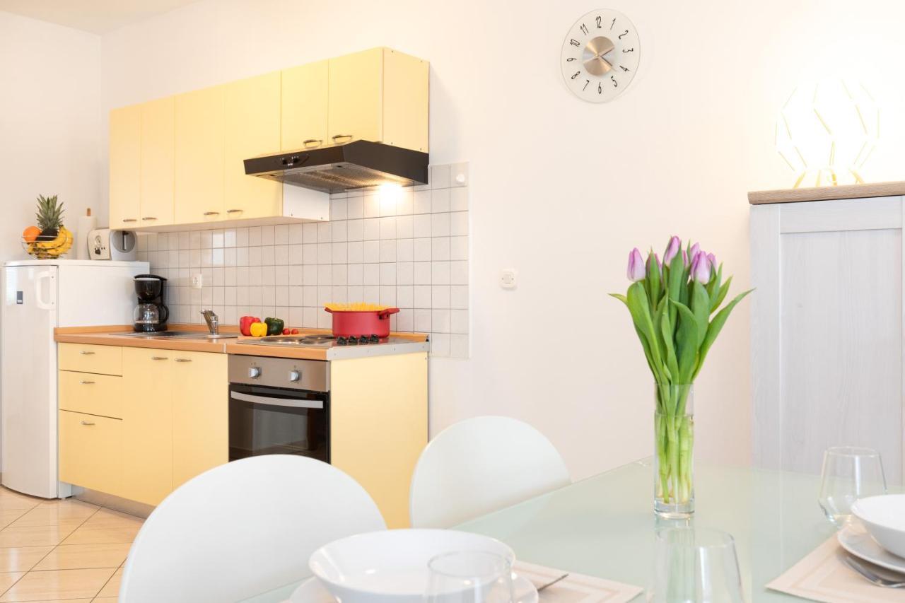 קרק Apartments Doris, Krk מראה חיצוני תמונה
