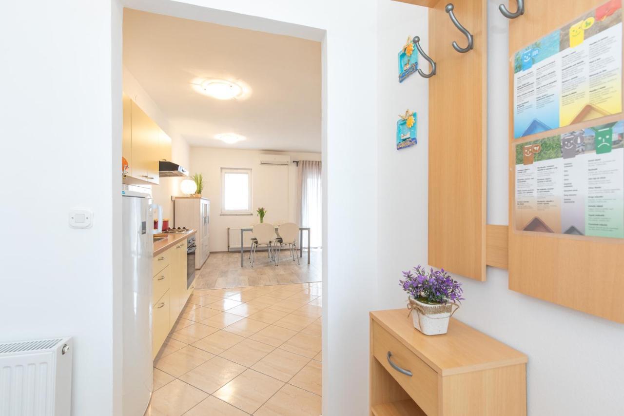 קרק Apartments Doris, Krk מראה חיצוני תמונה